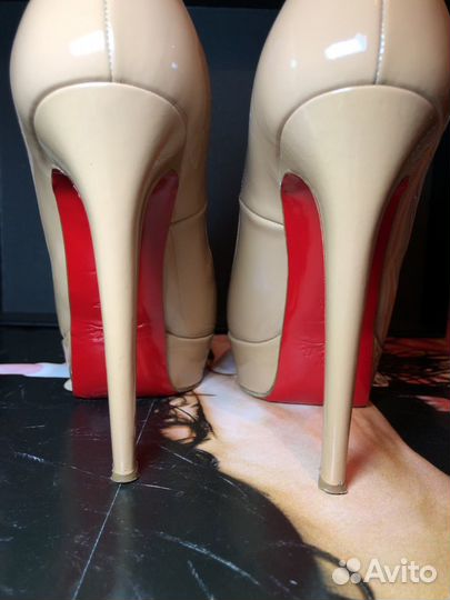 Christian louboutin bianca 38/5 р туфли лак