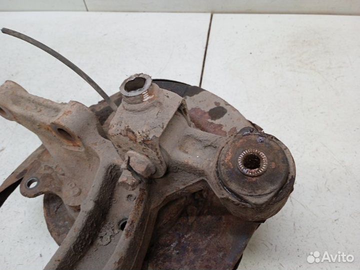 Кулак поворотный задний левый Toyota Camry ACV40