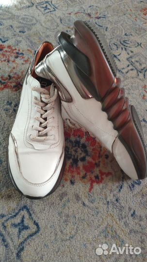 Кроссовки мужские кожаные 42 размер
