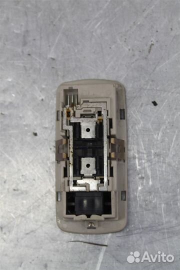 Плафон салонный правый Nissan Teana J31 2006-2008