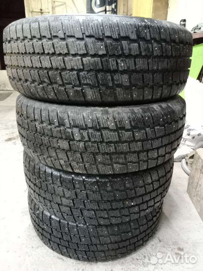 Cooper Weather-Master S/T 2 R17