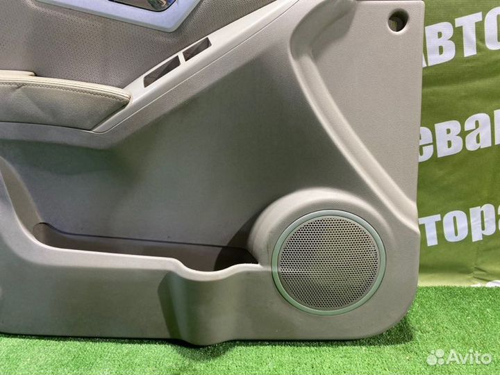 Обшивка боковой двери передняя левая Lifan X60