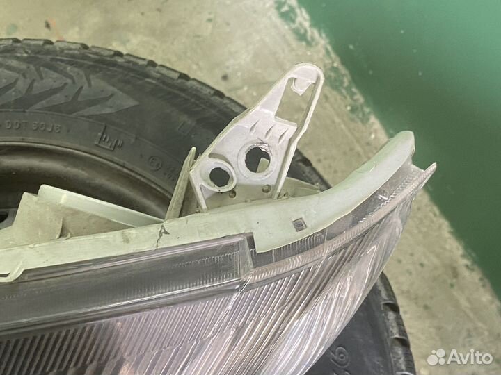 Фара Королла 120