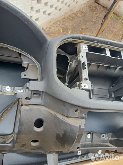 Tiguan торпеда безопасность панель