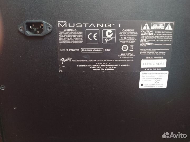 Комбоусилитель Fender Mustang I v1