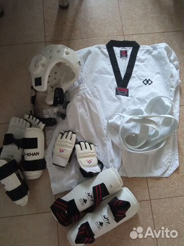 Защитное снаряжение для тхеквондо