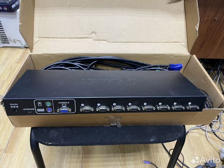 Переключатель (коммутатор) D-Link KVM-440