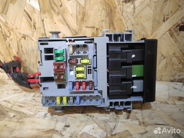 Блок предохранителей салона Chevrolet Cruze, Astra