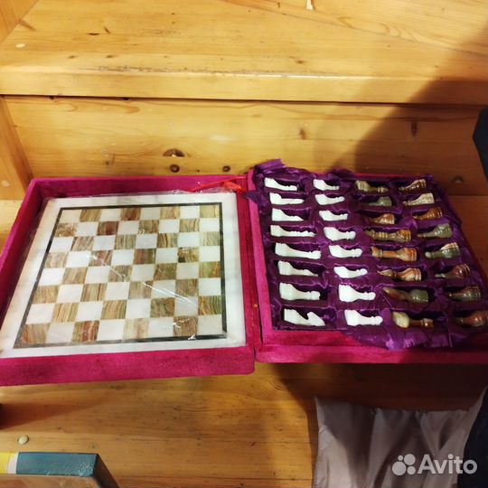Шахматы из оникса