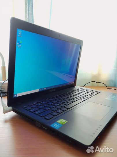 Ноутбук asus X552M
