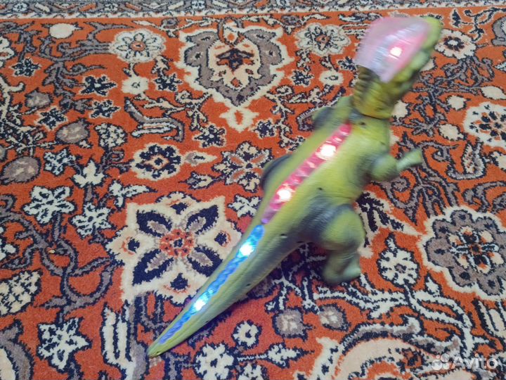 Игрушка робот