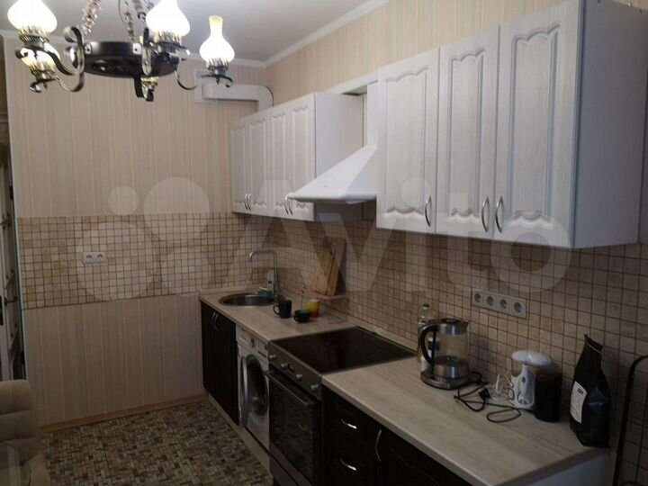 1-к. квартира, 42 м², 8/12 эт.