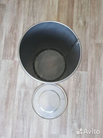 Емкость из пищевой нержавейки