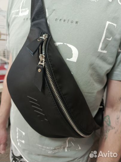 Поясная сумка бананка