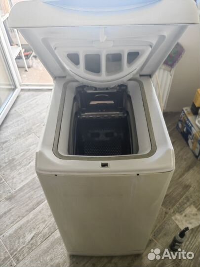 Стиральная машина с вертикальной загрузкой