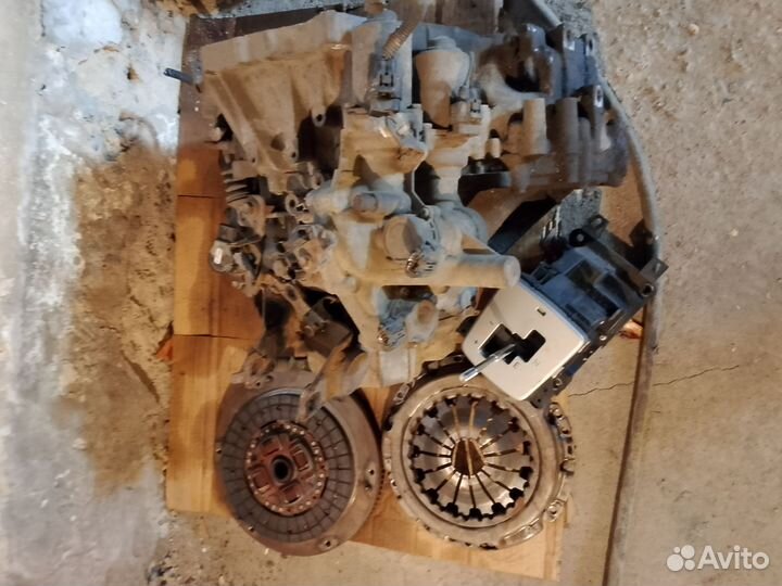 Продам на тойоту королла коробку передач робот