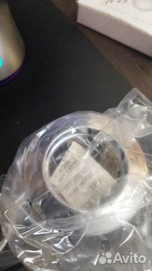 Потолочные светильники и лампочки