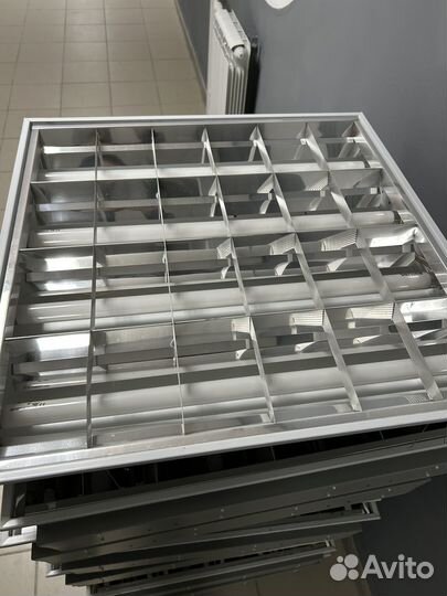 Светильник потолочный