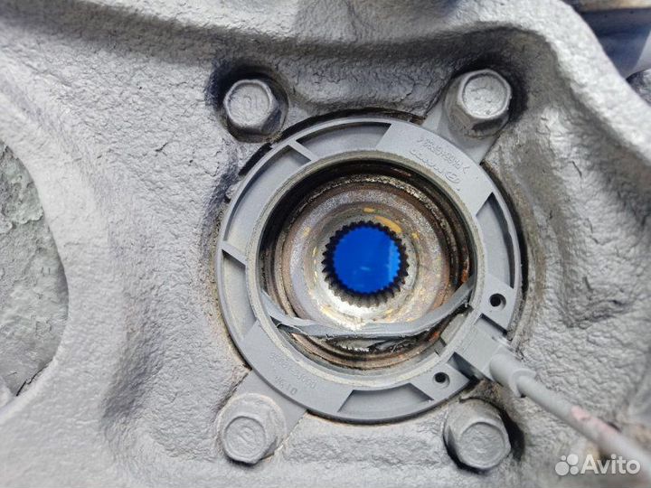 Кулак задний правый Kia Sorento 2 XM 2.2 D4HB 2009