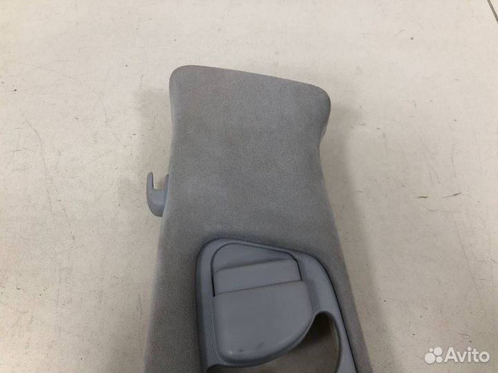 Обшивка стойки Hyundai Equus 2009-2016