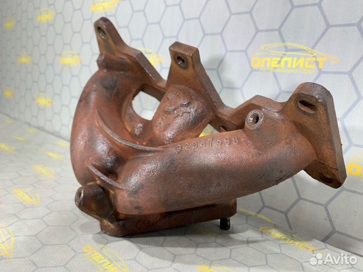 Коллектор выпускной правый Opel Antara Z32SE 2009