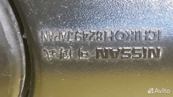 Зеркало правое Nissan Bluebird U14 с дефектом