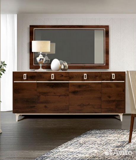 Комод с зеркалом 