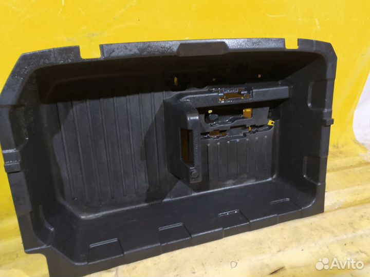 Ящик для инструментов nissan juke Ниссан жук