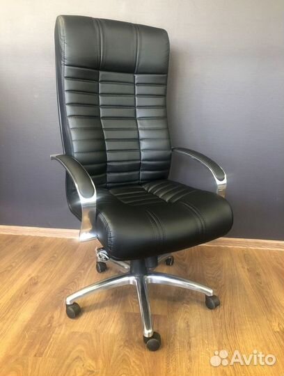 Офисное кресло. Удобное