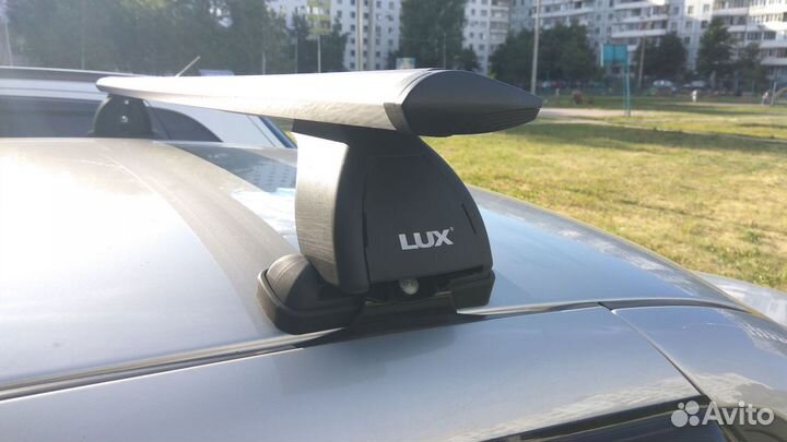 Багажник на гладкую крышу Kia Rio