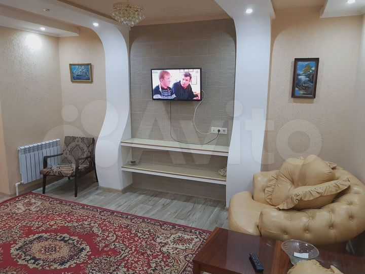 3-к. квартира, 80 м², 8/9 эт.