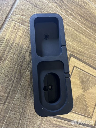 Подставка для зарядки телефона и часов