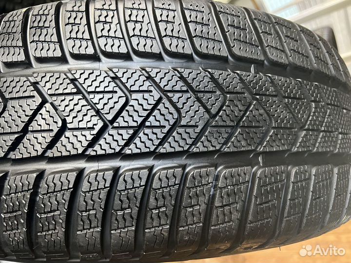Pirelli Winter Sottozero 245/45 R19