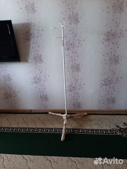 Стойка медицинская для капельницы