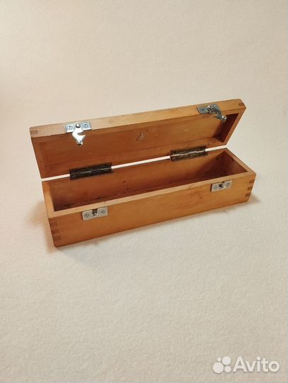Шкатулка деревянная с замочками старинная