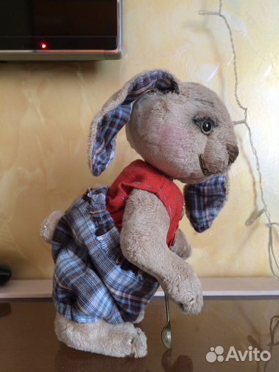 Зайка - игрушка в стиле тедди