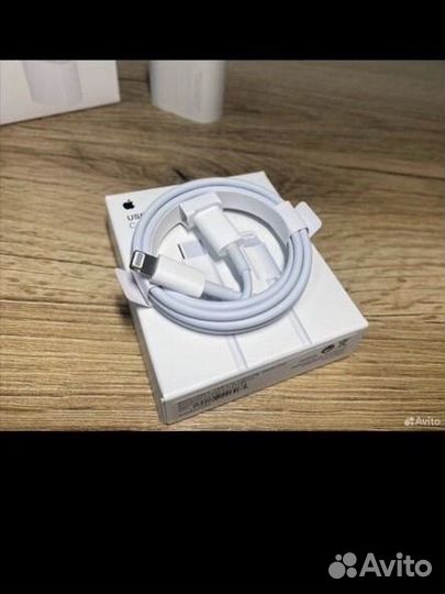 Зарядка на iPhone 20w