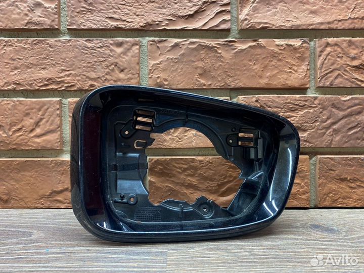 Рамка зеркала правого Bmw 3-серия G20 2018+
