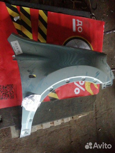 Крыло переднее правое Nissan Qashqai