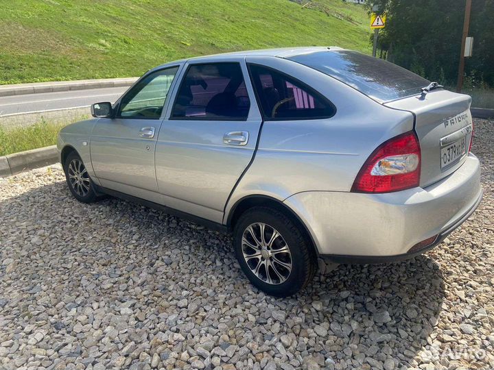 Priora в разбор хетч