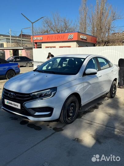 LADA Vesta 1.6 CVT, 2024, 1 300 км