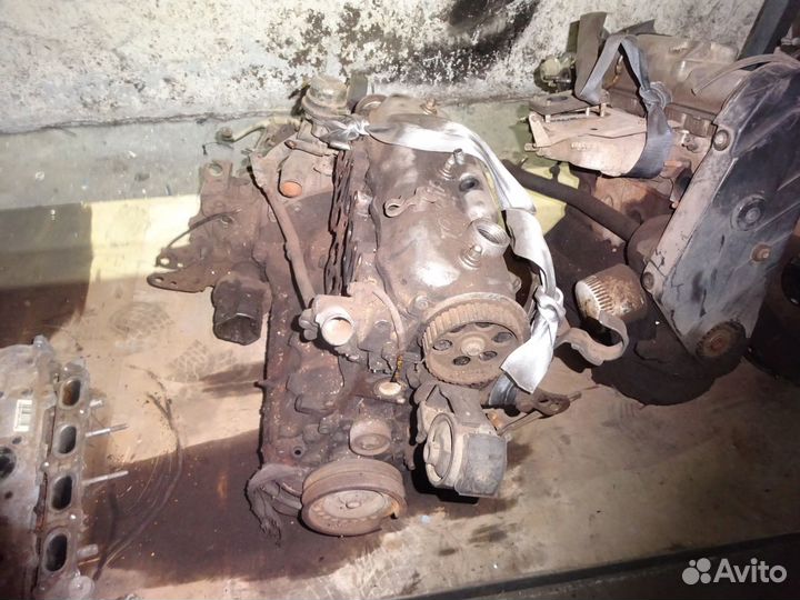Двигатель Toyota Corolla 1986 1,5л с кпп 3A-LU
