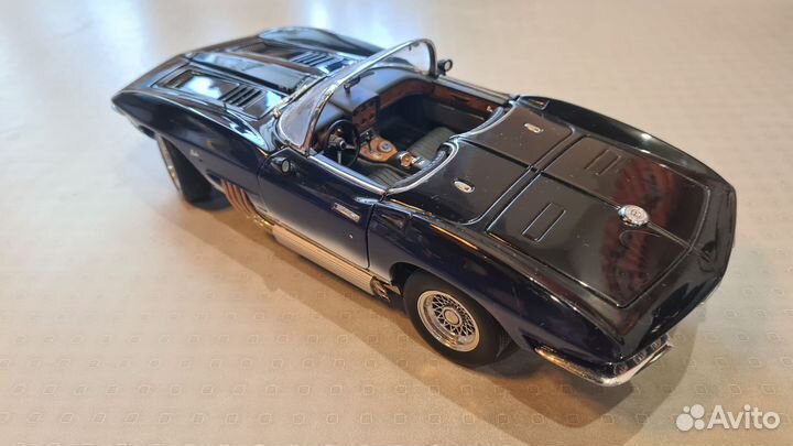 Коллекционная модель 1/18