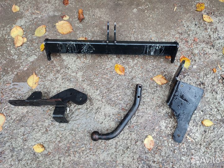 Фаркоп Bosal Kia Sportage 05- Hyundai Tuscon 04