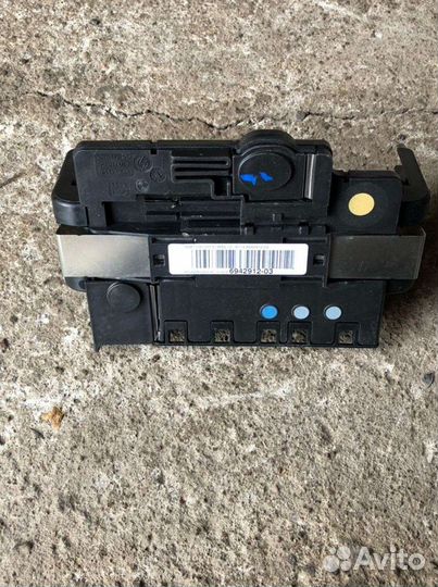 Монтажный блок предохранителей акб bmw E90 e87 e91