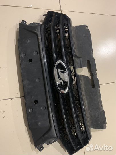 Решетка радиатора LADA vesta