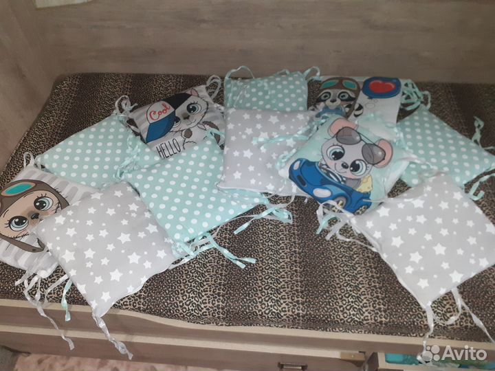 Бортики в кроватку