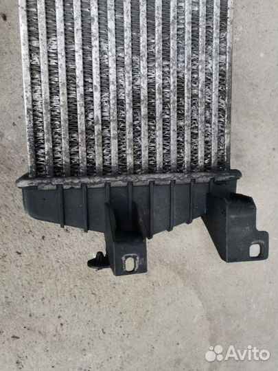 Интеркулер Opel Astra универсал Z13DTH 2008