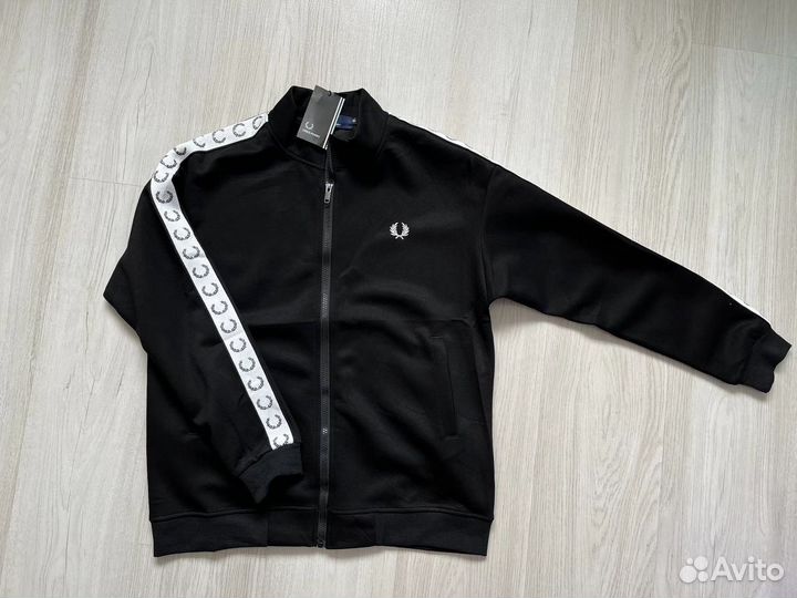 Fred perry олимпийка с лампасами