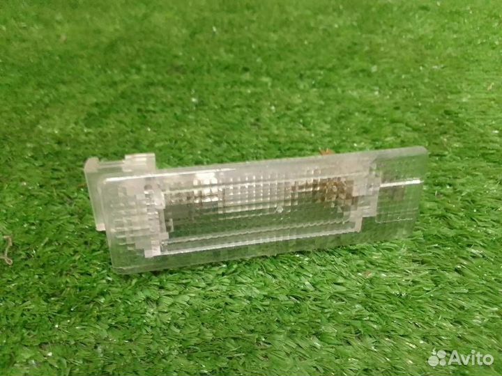 Плафон салонный VW Tiguan 2007-2011